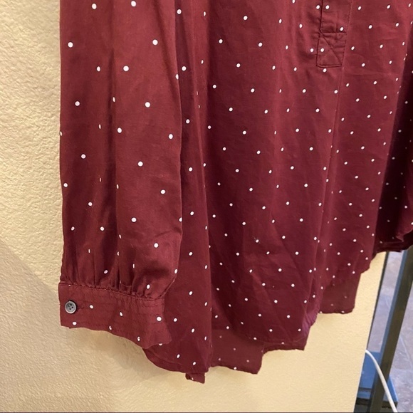 MADEWELL Women Burgundy Polka Dot 1/2 Buttoned Top Size Small - Picture 4 of 9